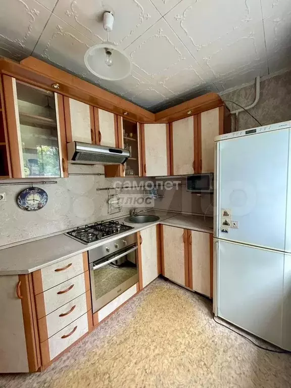 3-к. квартира, 60,5 м, 1/9 эт. - Фото 0