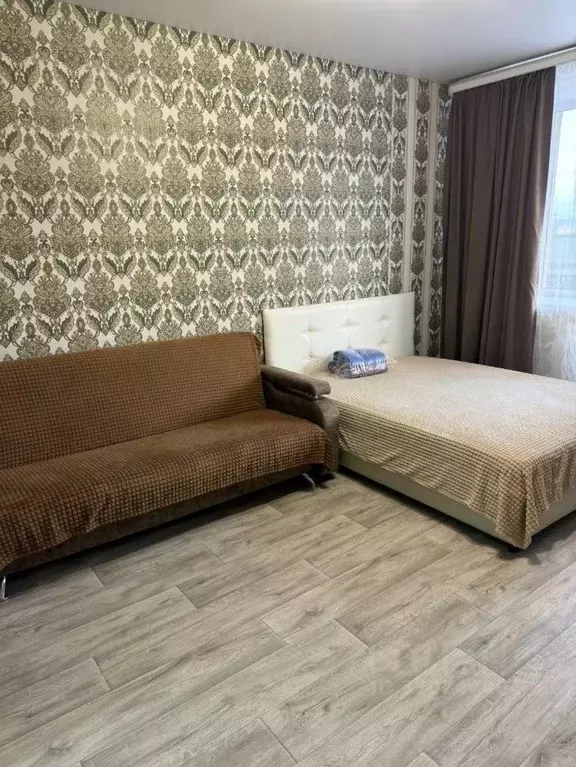 2-к кв. Хакасия, Абакан ул. Кирова, 204А (70.0 м) - Фото 0