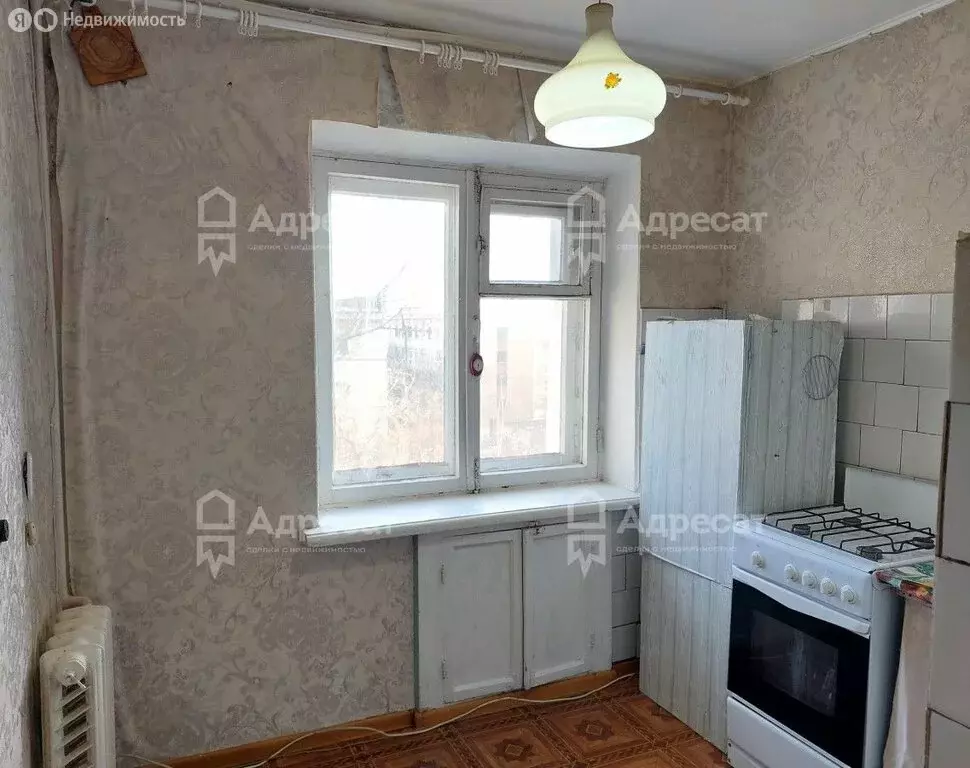 3-комнатная квартира: Волгоград, улица Таращанцев, 34 (58.5 м) - Фото 0