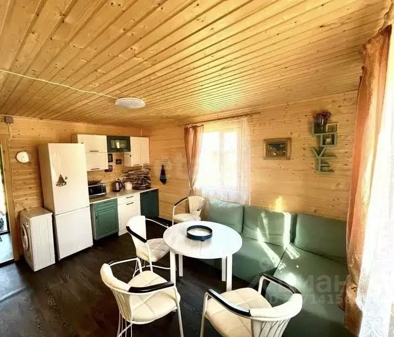 Дом в Ленинградская область, Лужский район, Толмачевское городское ... - Фото 1