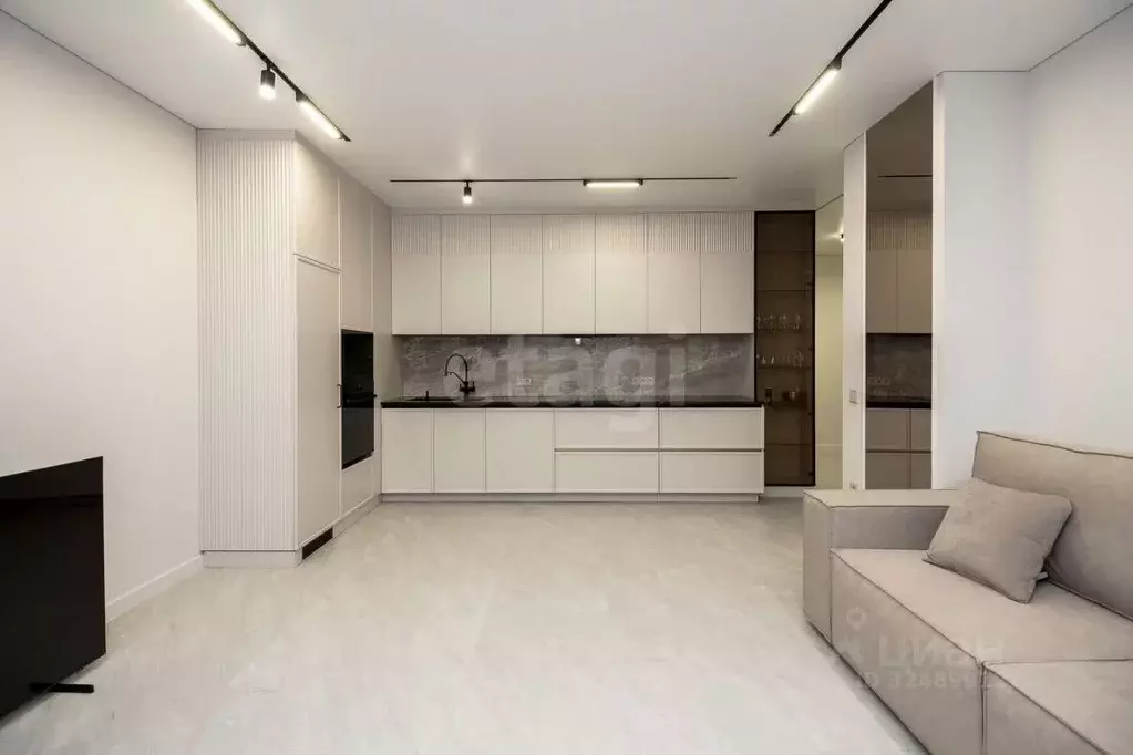 3-к кв. Тюменская область, Тюмень ул. Виктора Тимофеева, 10 (89.0 м) - Фото 1