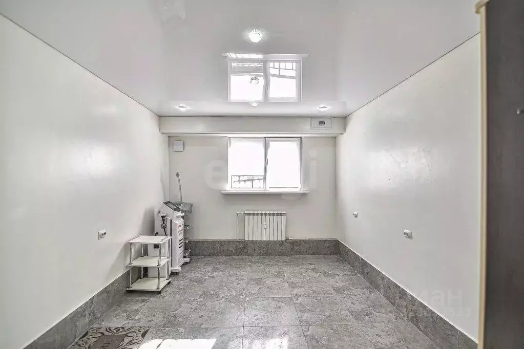 Офис в Сахалинская область, Южно-Сахалинск Больничная ул., 51 (17 м) - Фото 2