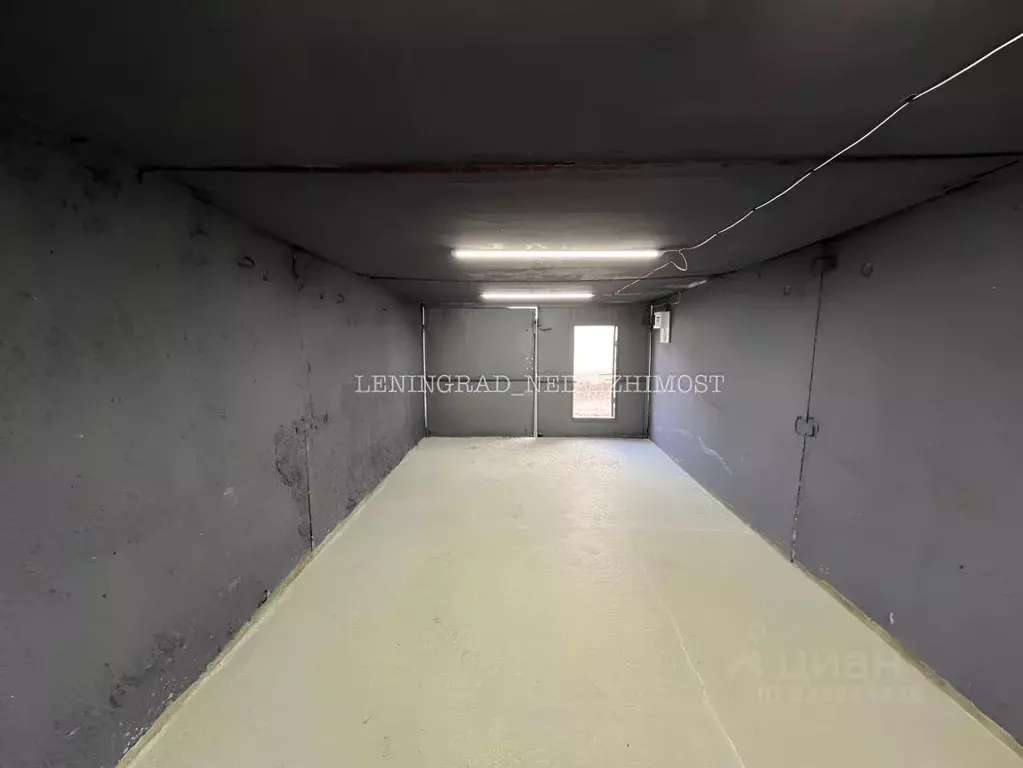 Гараж в Санкт-Петербург ул. Оптиков, 13А (18 м) - Фото 2