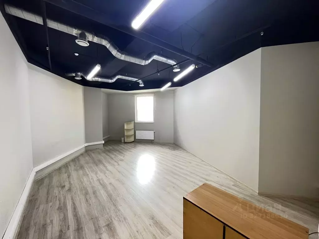 Офис в Свердловская область, Екатеринбург ул. Основинская, 10 (31 м) - Фото 1