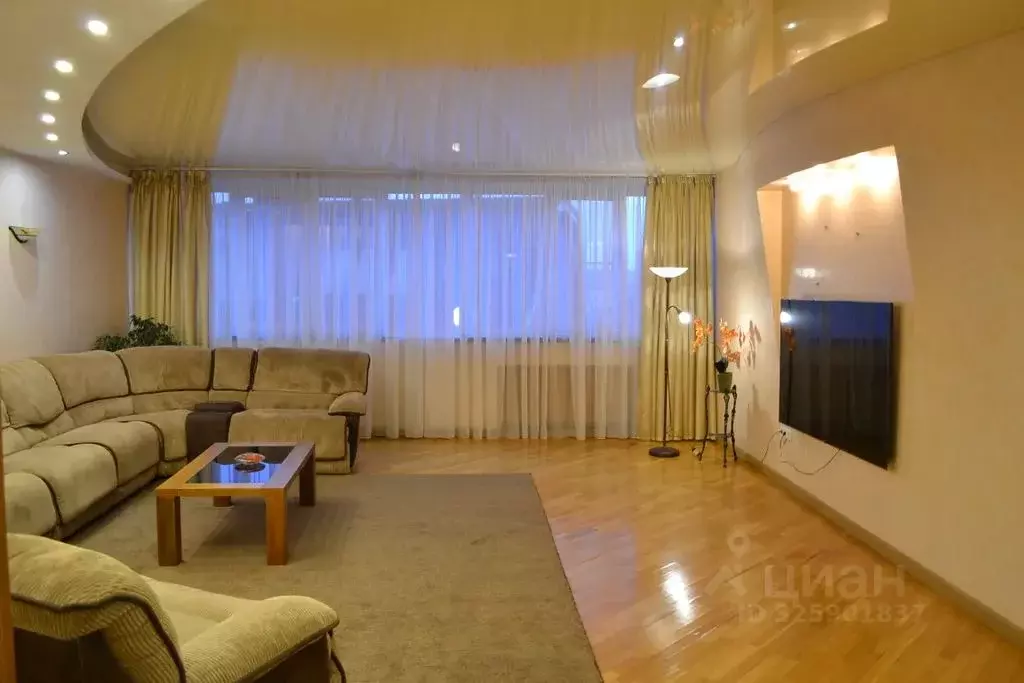 Дом в Приморский край, Владивосток ул. 1-я Морская, 16 (210 м) - Фото 1