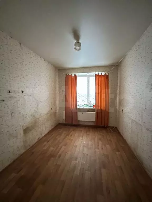 Комната 9,3 м в 5-к., 3/3 эт. - Фото 0