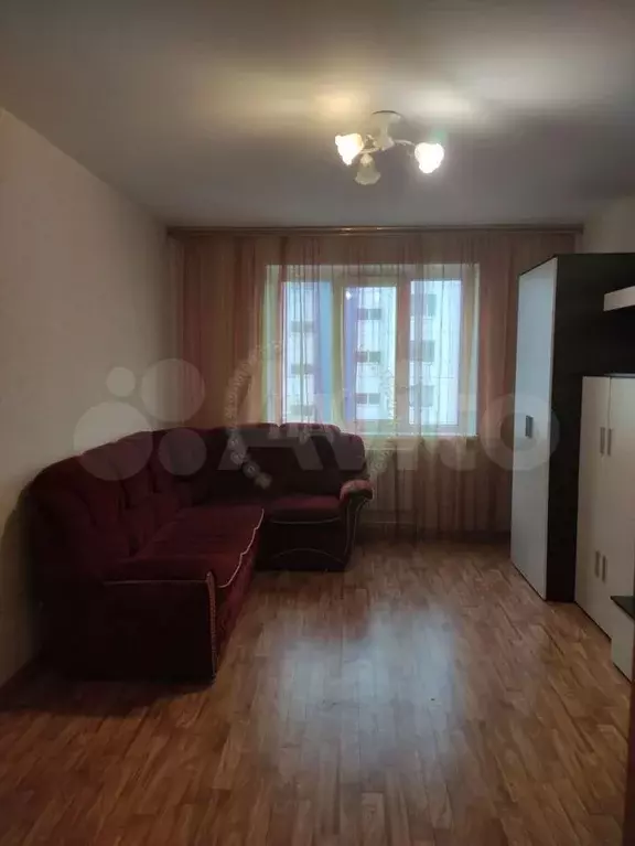 1-к. квартира, 40 м, 1/10 эт. - Фото 1