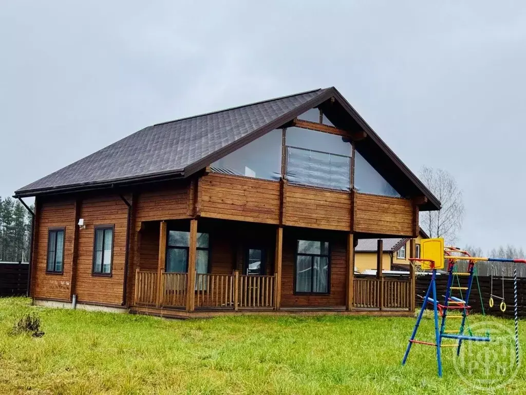 Дом в Ленинградская область, Лужский район, Заклинское с/пос, д. ... - Фото 1
