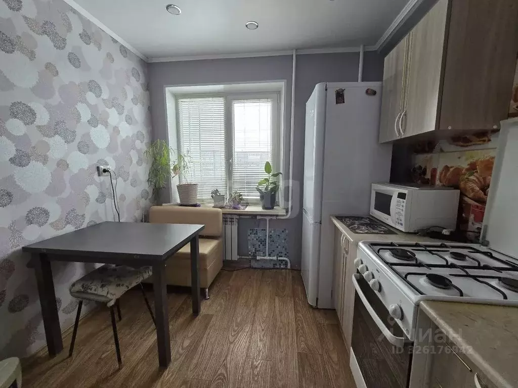 1-к кв. Вологодская область, Череповец просп. Победы, 125 (28.8 м) - Фото 1