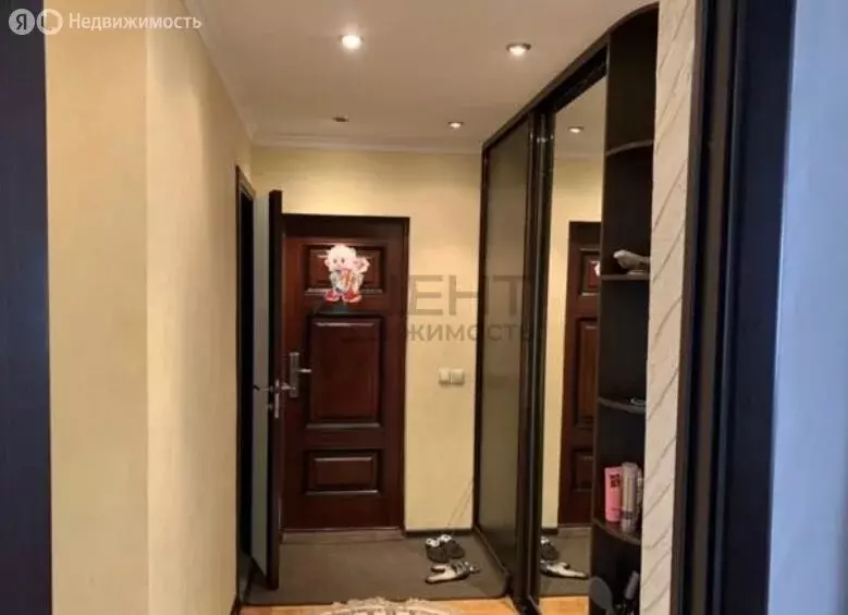 3-комнатная квартира: Сочи, улица Свободы, 24А (65 м) - Фото 1