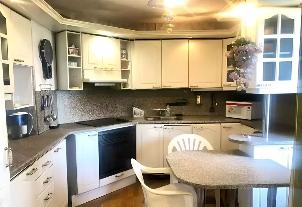 3-к кв. Санкт-Петербург Загребский бул., 19К1 (70.0 м) - Фото 0