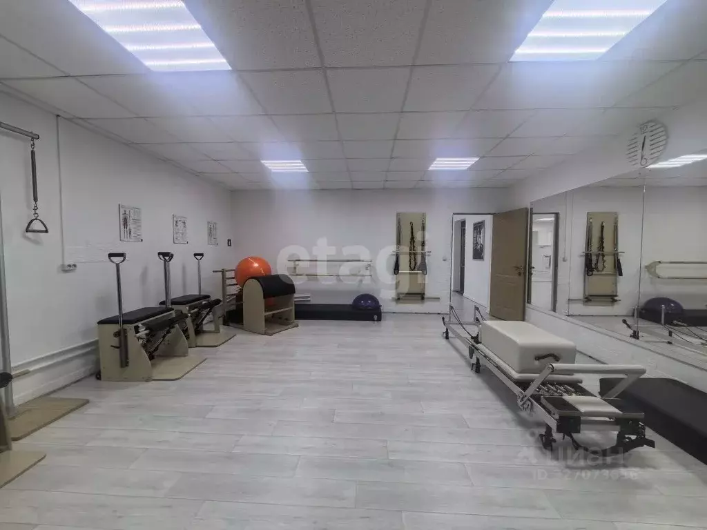 Офис в Камчатский край, Петропавловск-Камчатский ул. Савченко, 24к3 ... - Фото 1