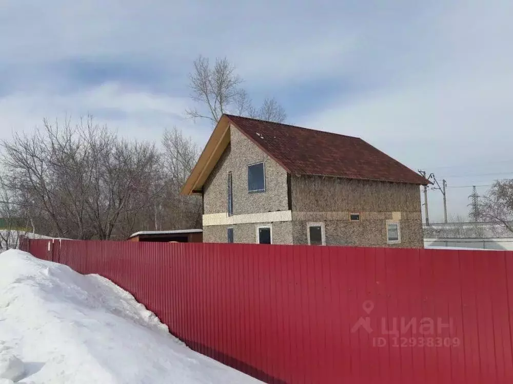 Дом в Кемеровская область, Кемерово Саранский пер., 13 (170 м) - Фото 1