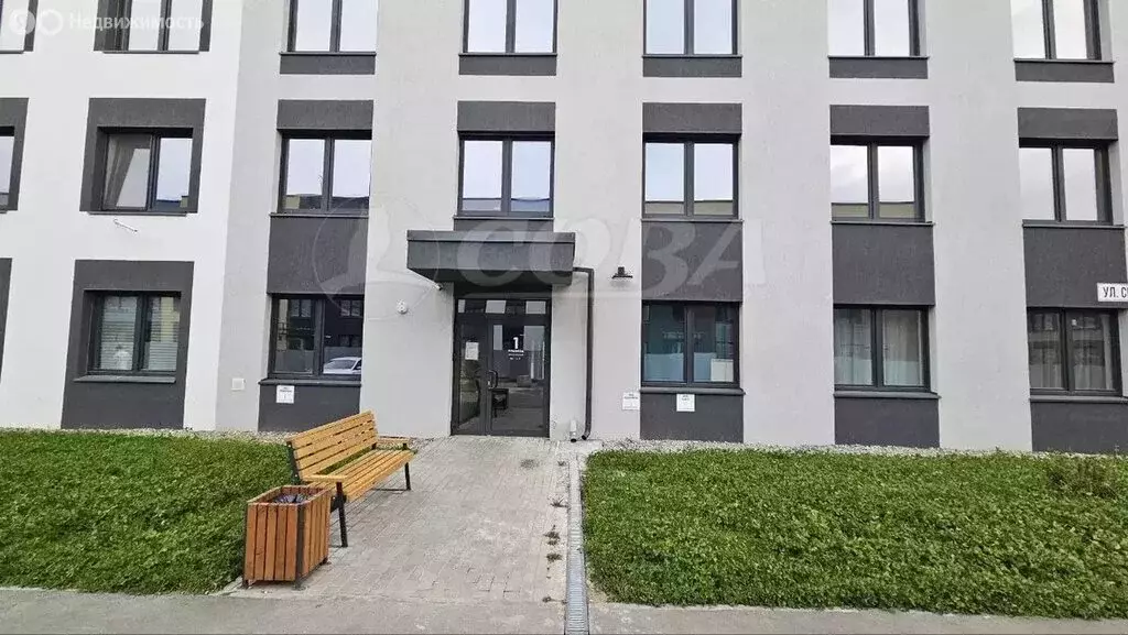 2-комнатная квартира: Тюмень, Светлая улица, 10 (55 м) - Фото 0
