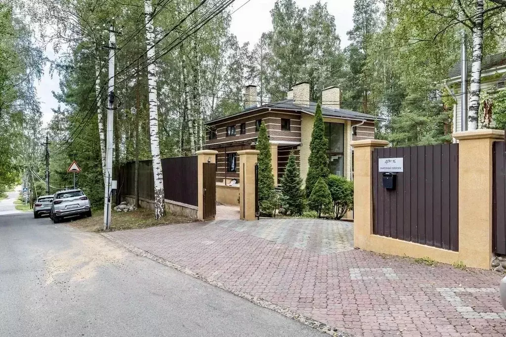 Коттедж в Санкт-Петербург пос. Парголово, Санаторный пер., 16 (426 м) - Фото 1