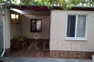 Дом в Крым, Евпатория ул. Средняя, 50 (60 м) - Фото 1