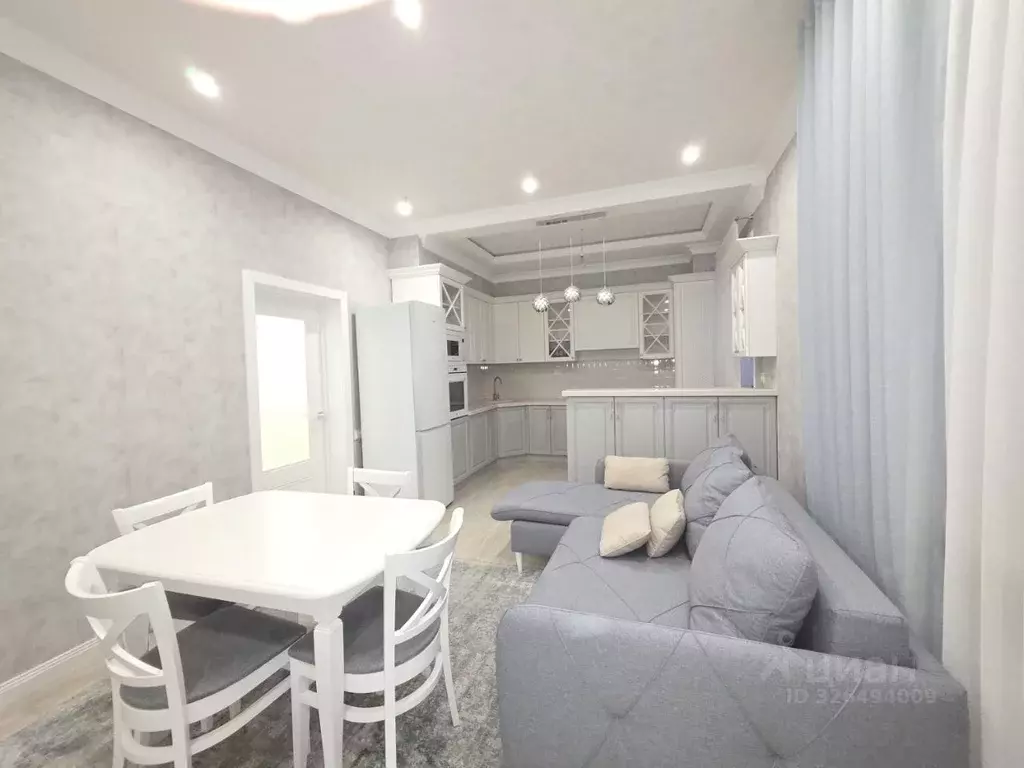 2-к кв. Кабардино-Балкария, Нальчик ул. Хужокова, 145Б (85.0 м) - Фото 1