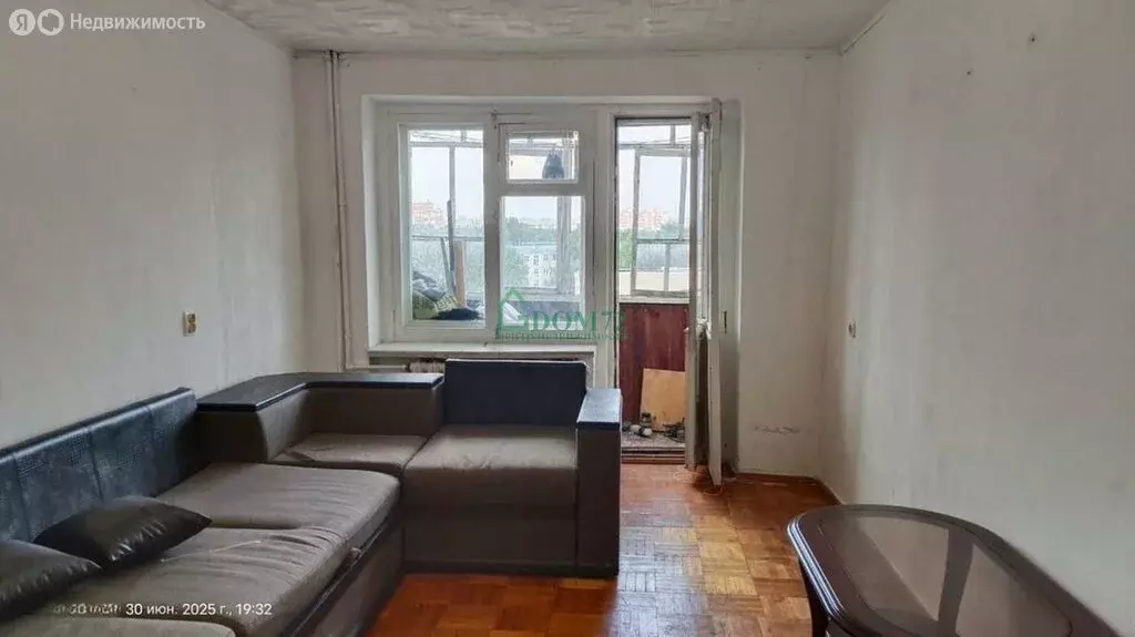 2-комнатная квартира: Тобольск, 8-й микрорайон, 8А (47 м) - Фото 0