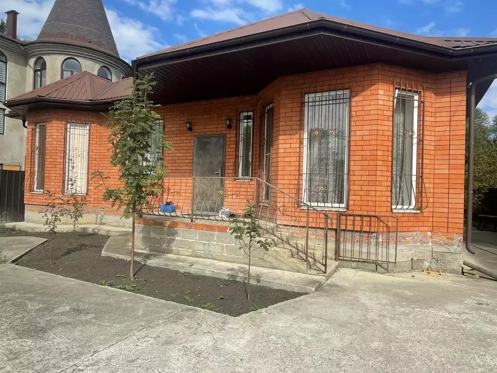 Дом в Ставропольский край, Пятигорск городской округ, пос. ... - Фото 1