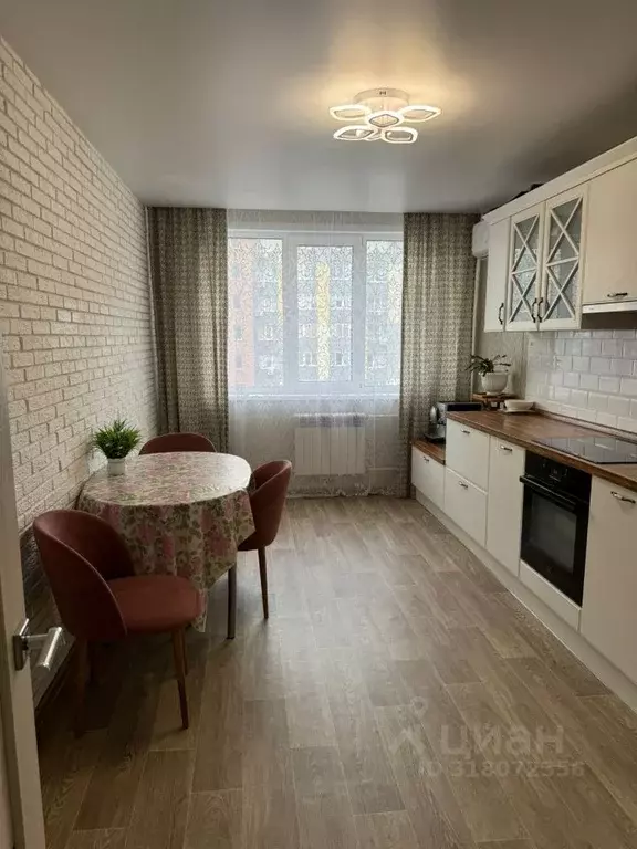 3-к кв. Воронежская область, Воронеж ул. Федора Тютчева, 93/5 (89.0 м) - Фото 1