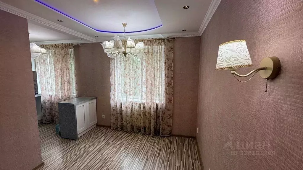 2-к кв. Краснодарский край, Новокубанск ул. Нева, 42 (42.0 м) - Фото 1