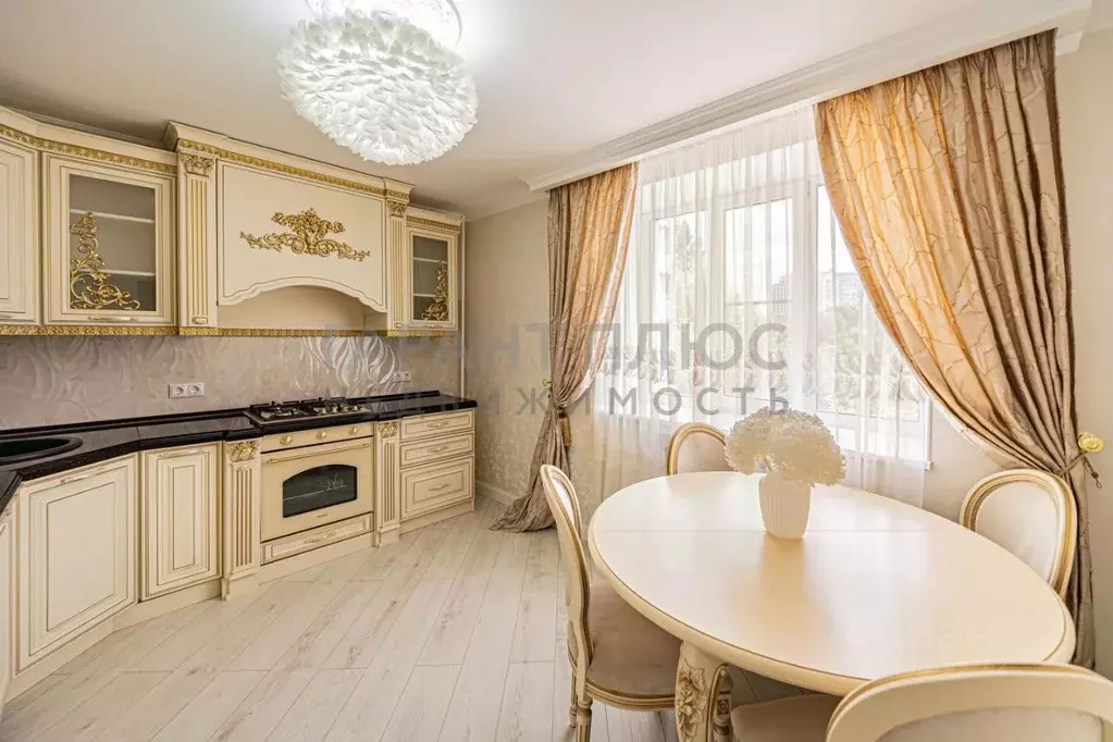 3-к кв. Липецкая область, Липецк ул. Фрунзе, 43 (93.0 м) - Фото 1