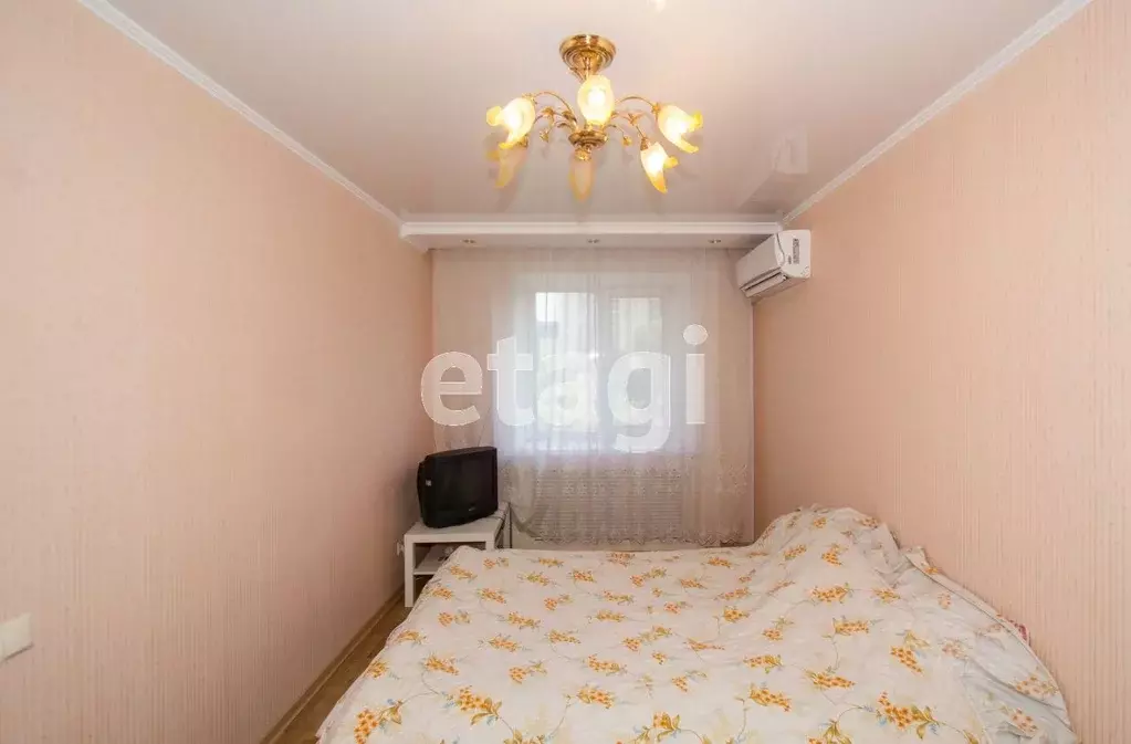 2-к кв. Тюменская область, Тюмень ул. Елизарова, 8 (47.7 м) - Фото 1