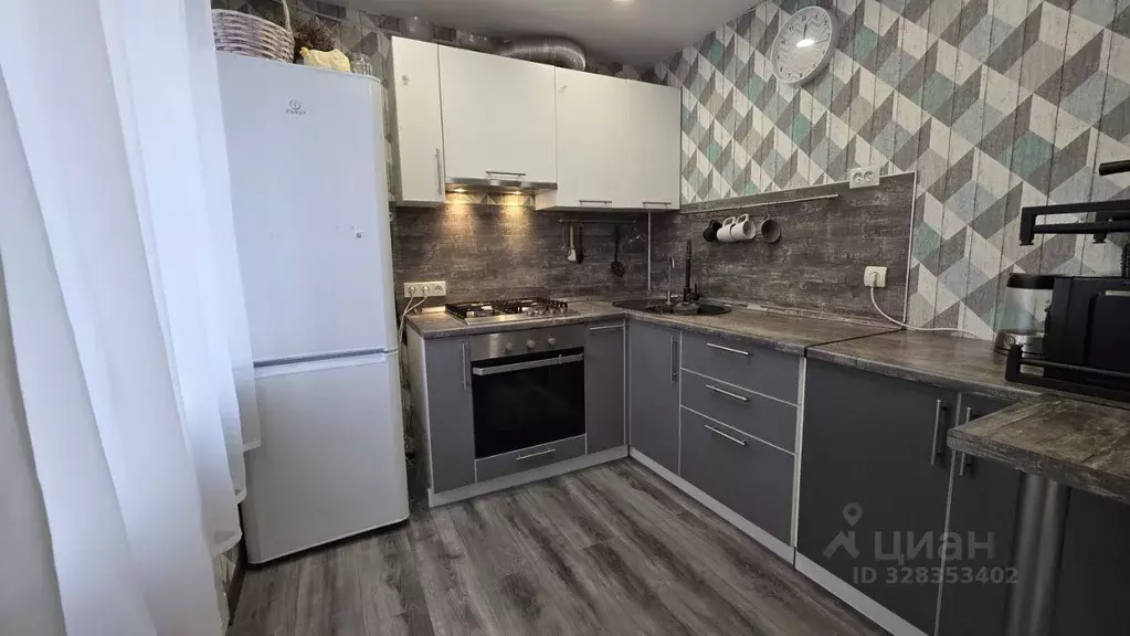 3-к кв. Башкортостан, Уфа просп. Октября, 166 (58.9 м) - Фото 1