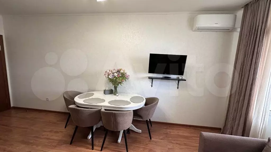 2-к. квартира, 60 м, 11/14 эт. - Фото 1