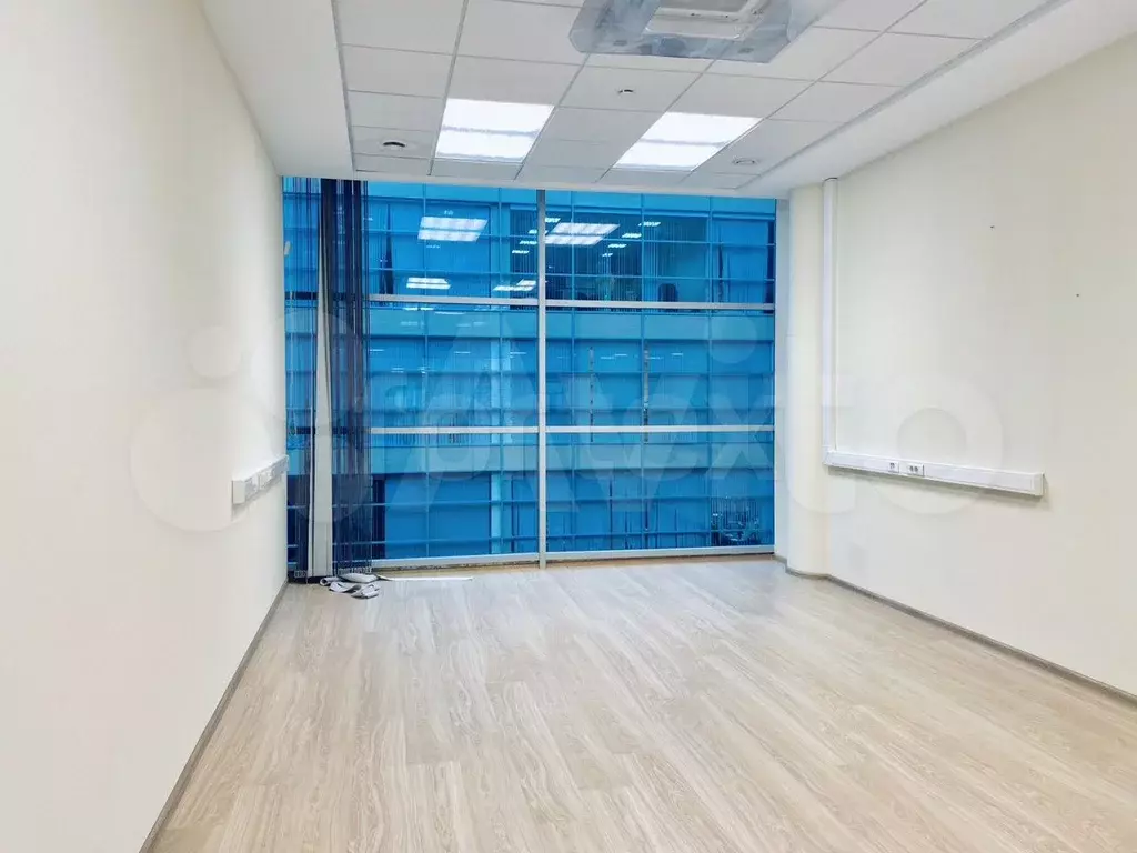 Продам офисное помещение, 1055 м - Фото 1