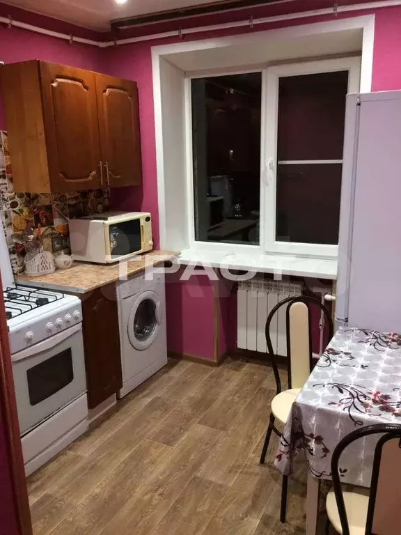 1-к. квартира, 30,6 м, 5/5 эт. - Фото 0