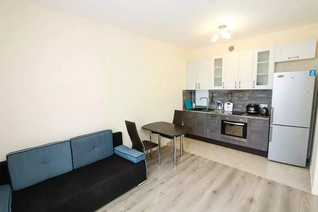 2-к кв. Московская область, Красногорск городской округ, Отрадное пгт ... - Фото 0