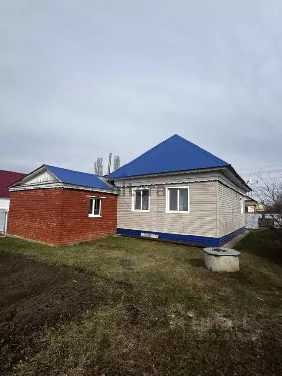 Дом в Башкортостан, Кушнаренковский сельсовет, с. Тарабердино ул. ... - Фото 1