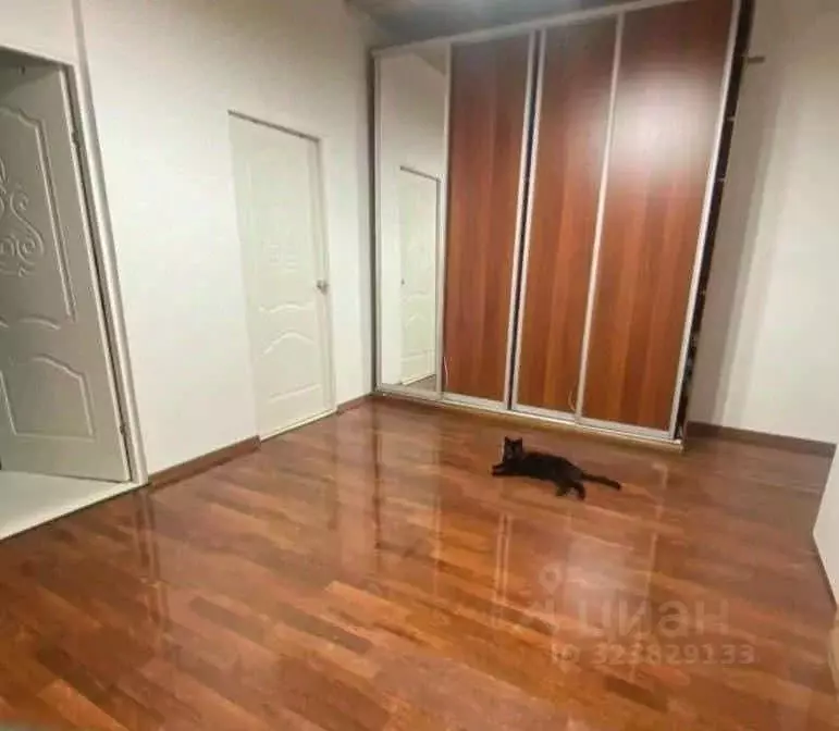 Дом в Саха (Якутия), Якутск ул. Винокурова (50 м) - Фото 2