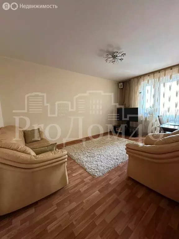 Квартира-студия: Курск, проспект Вячеслава Клыкова, 49 (58.5 м) - Фото 1
