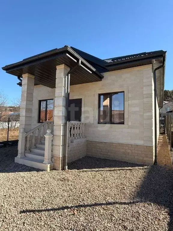 Дом в Ставропольский край, Кисловодск ул. Фоменко (110 м) - Фото 1