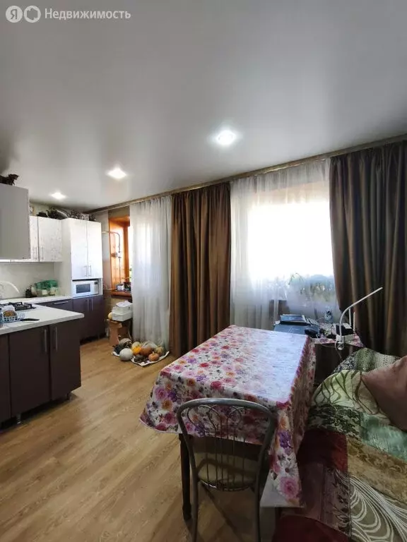 2-комнатная квартира: Чебаркуль, улица Крылова, 14 (58.4 м) - Фото 1