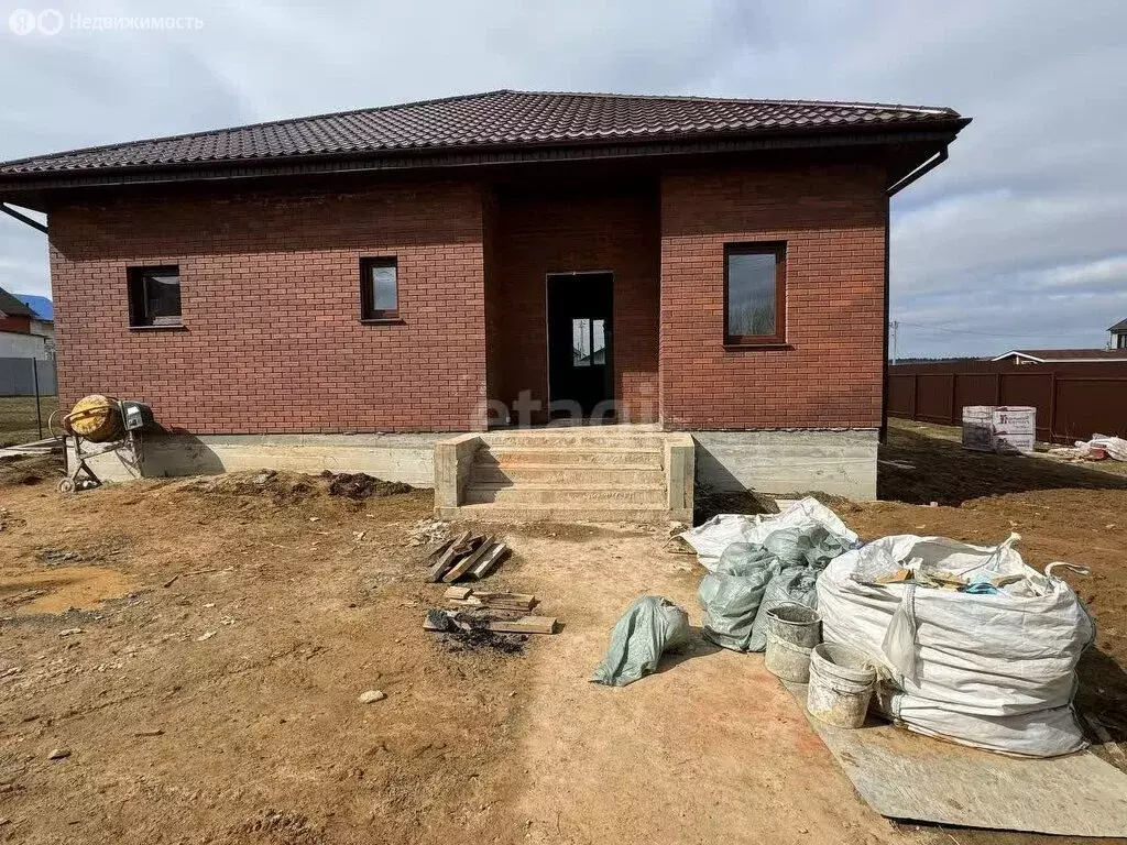 Дом в Калужская область, Малоярославецкий муниципальный округ, ... - Фото 2