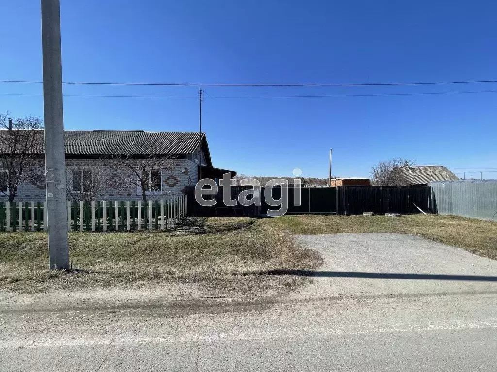 Дом в Тюменская область, Тюменский муниципальный округ, с. Мичурино ... - Фото 1