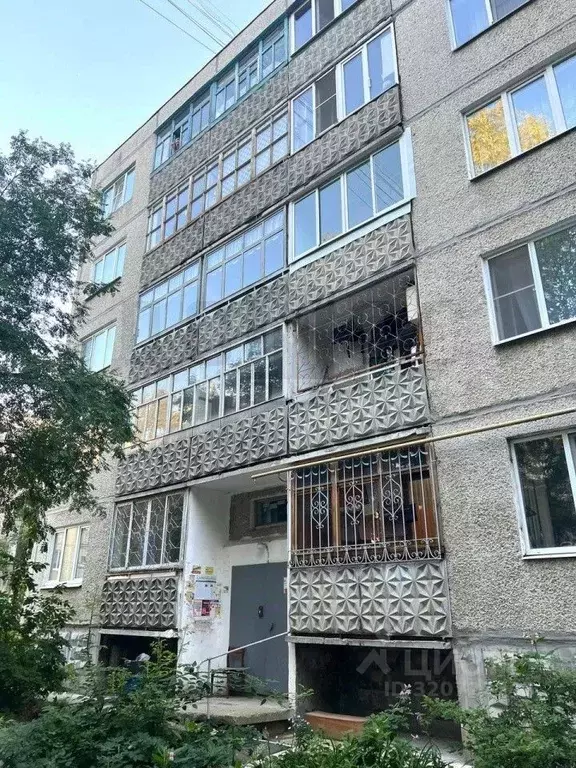 3-к кв. Свердловская область, Березовский ул. Энергостроителей, 3 ... - Фото 0