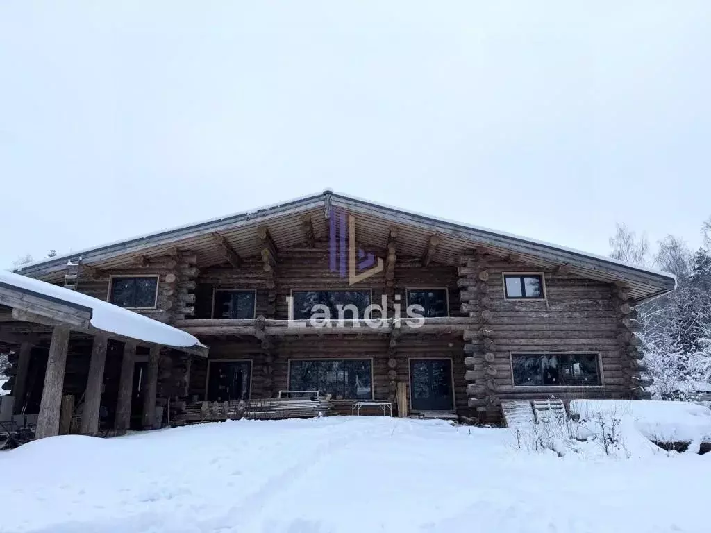 Дом в Тверская область, Конаковский муниципальный округ, пос. ... - Фото 1