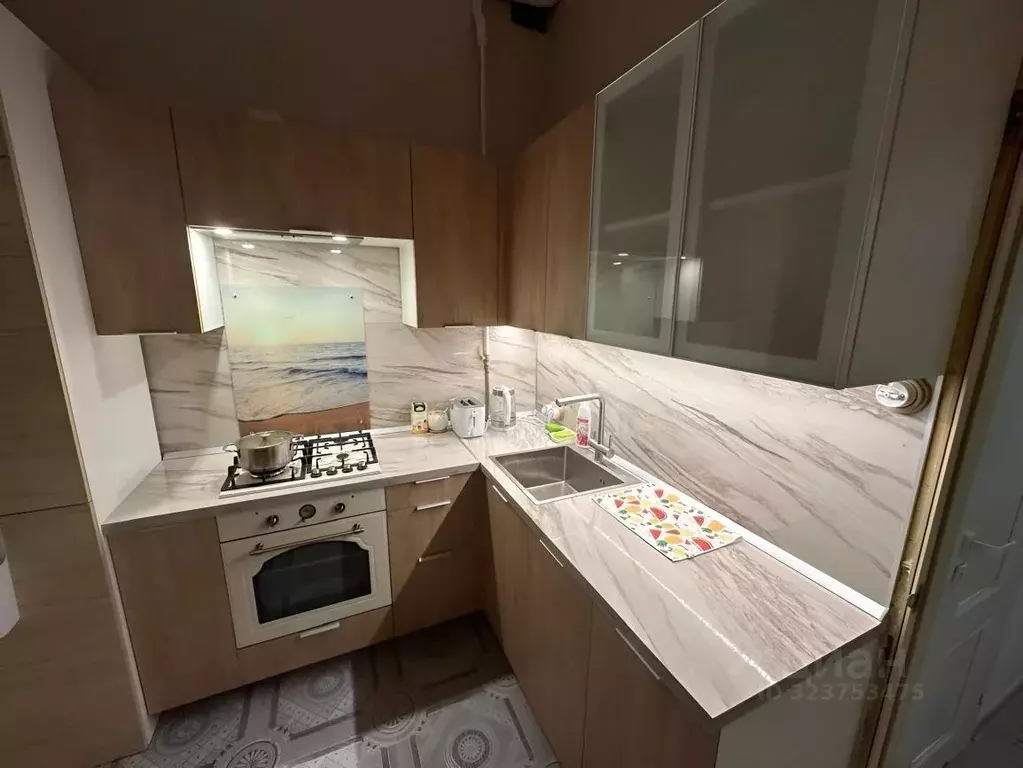 Комната Москва Сретенский бул., 5 - Фото 1