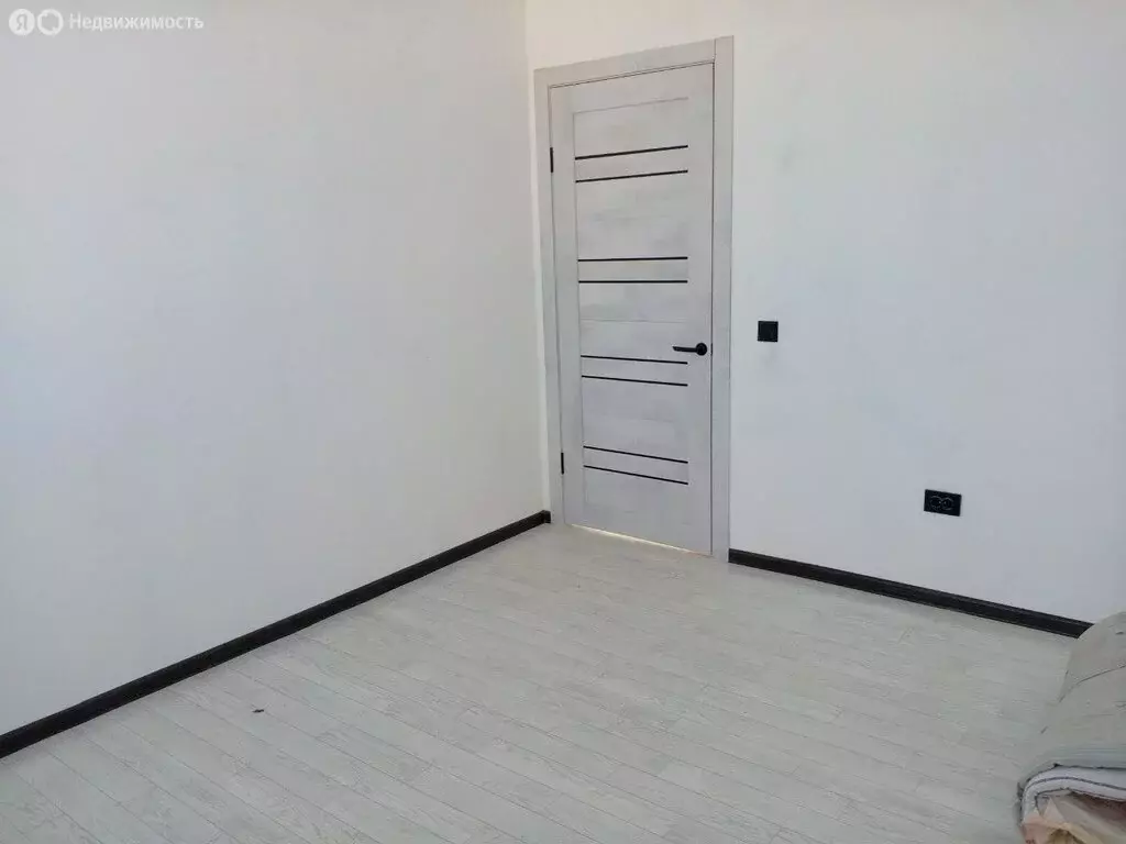 Дом в село Урик, Дилижанская улица (200 м) - Фото 2