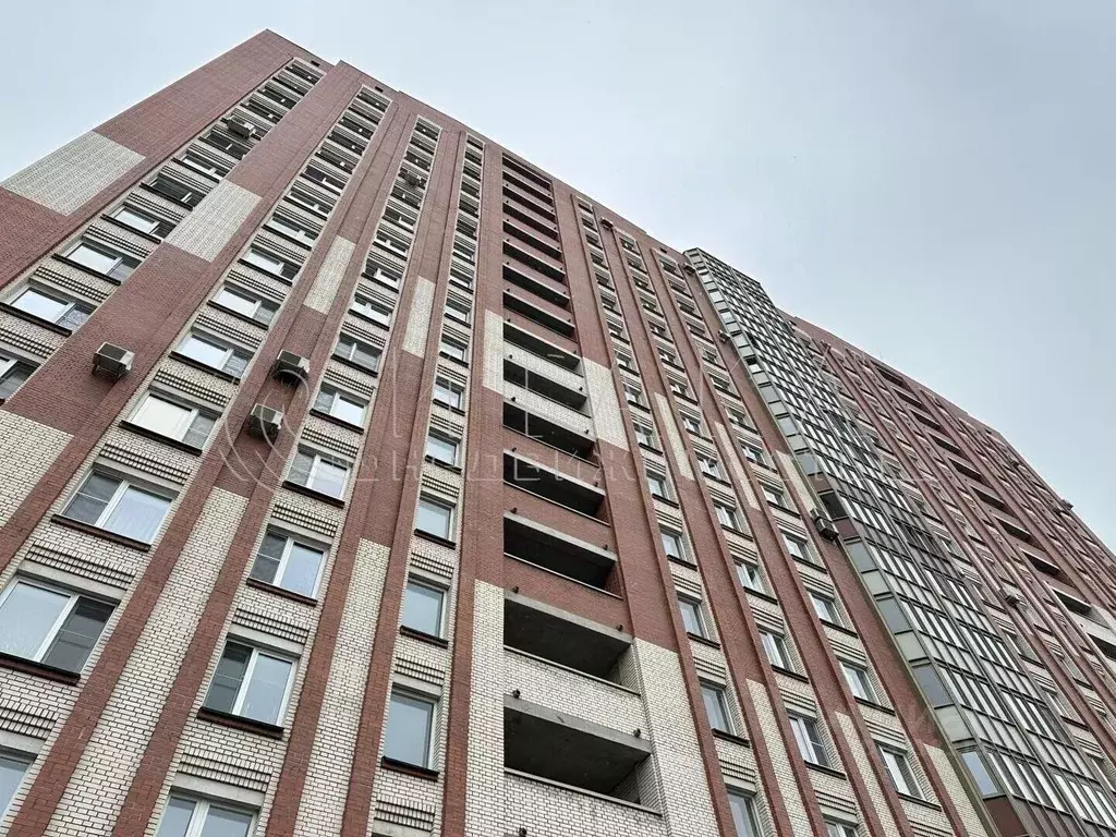 2-к кв. Санкт-Петербург ул. Бадаева, 8к3 (69.1 м) - Фото 1