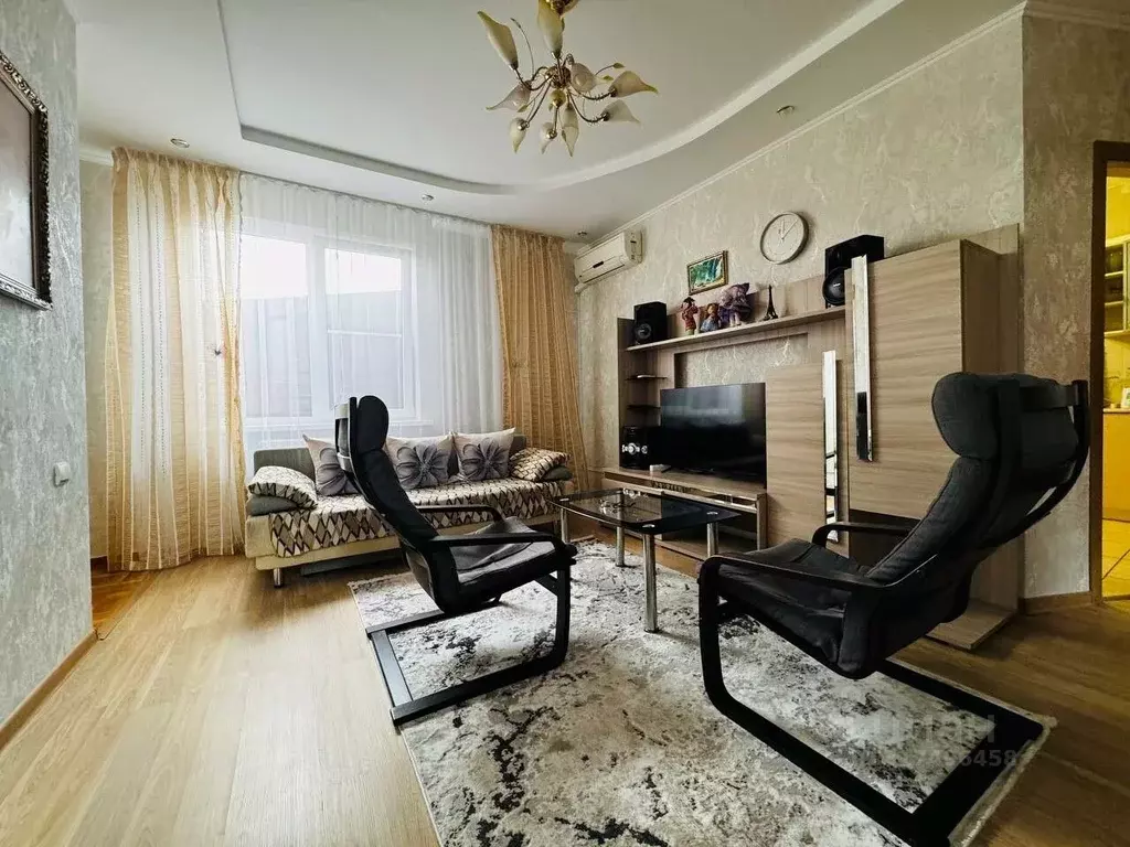 Дом в Краснодарский край, Краснодар ул. Имени Евдокии Бершанской, 272 ... - Фото 0