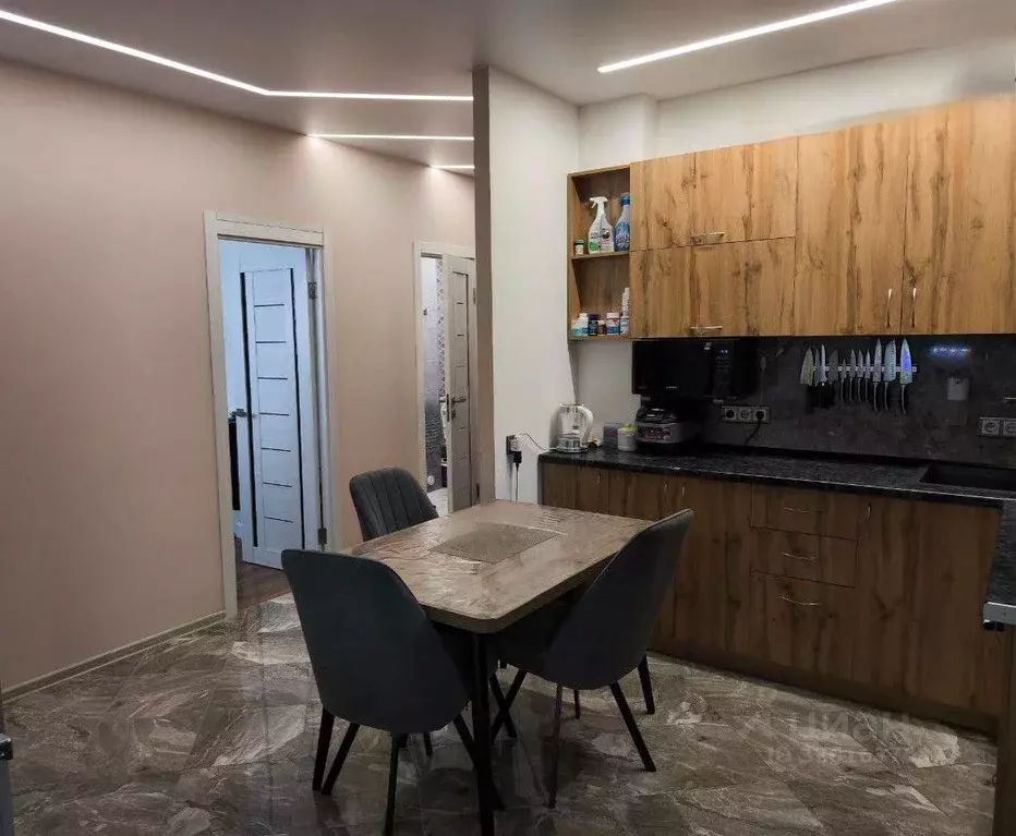 3-к кв. Волгоградская область, Волгоград ул. 51-й Гвардейской Дивизии, ... - Фото 1