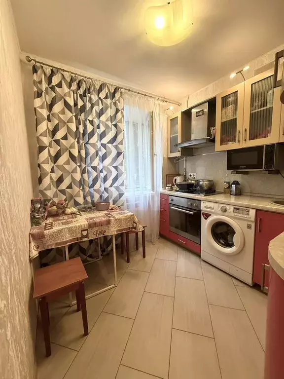 2-к. квартира, 43 м, 1/4 эт. - Фото 0