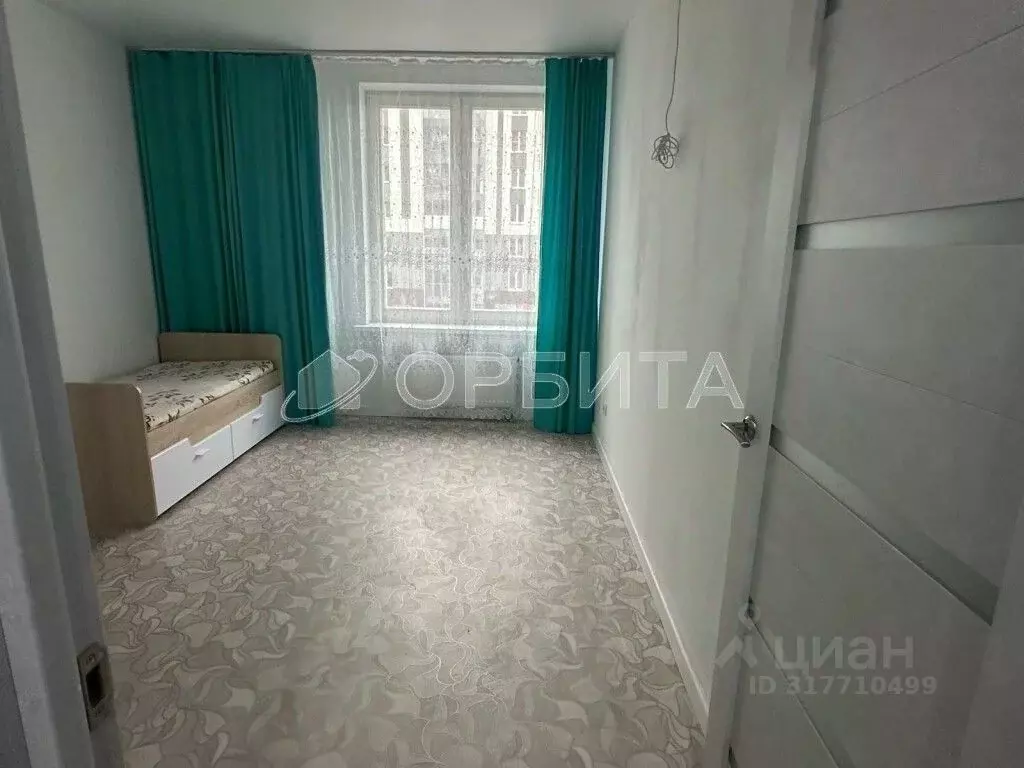 3-к кв. Тюменская область, Тюмень ул. Николая Никитина, 2 (69.5 м) - Фото 0