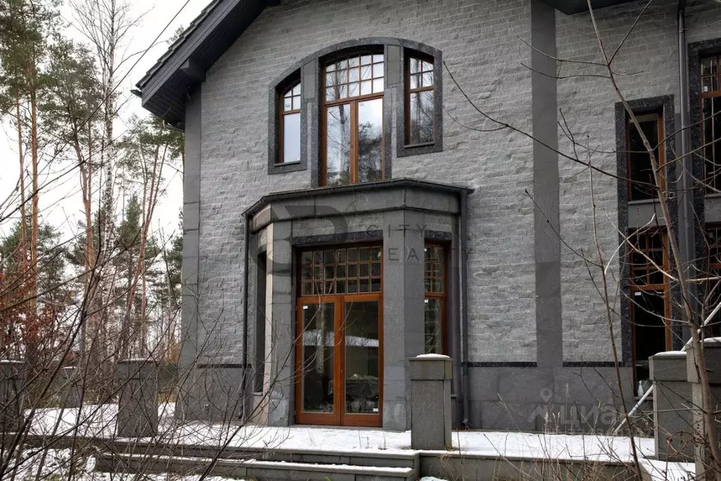 Коттедж в Санкт-Петербург пос. Парголово, Санаторный пер. (540 м) - Фото 1