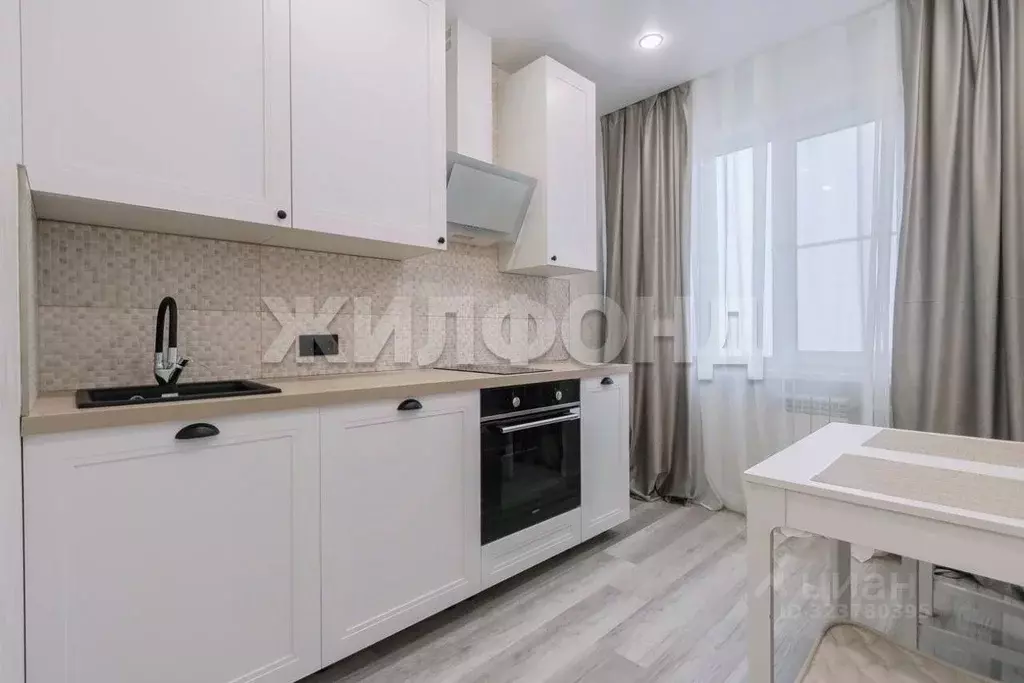 3-к кв. Новосибирская область, Новосибирск ул. Дуси Ковальчук, 20 ... - Фото 1